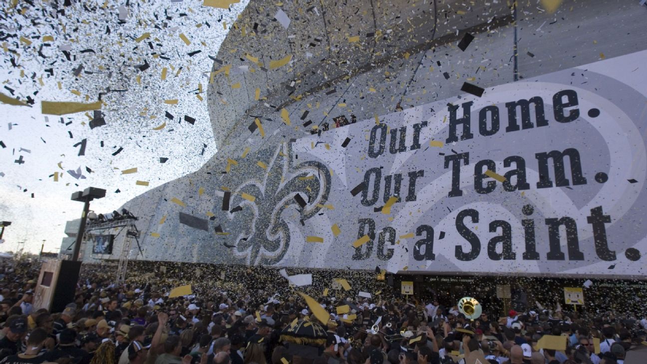 2006 Saints Surprise the Falcons in Reopening of Superdome Post