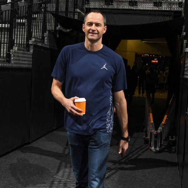 Reinsdorf: 'Exciting for Bulls to be relevant again'