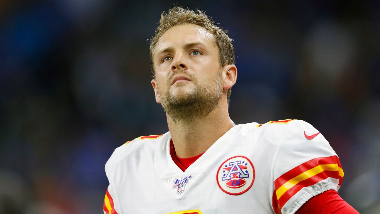 Steelers release newly signed punter Dustin Colquitt