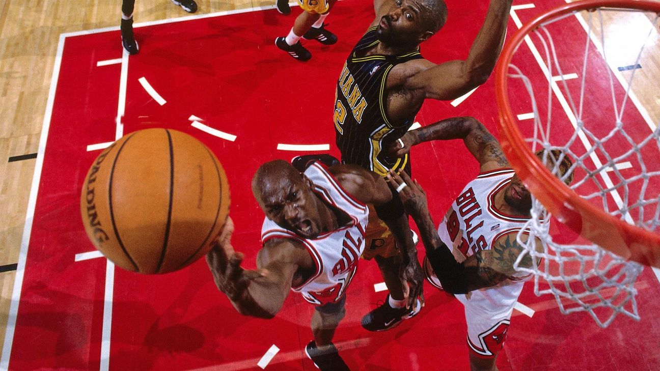 Chicago Bulls vs Los Angeles Lakers the greatest game on Earth the
