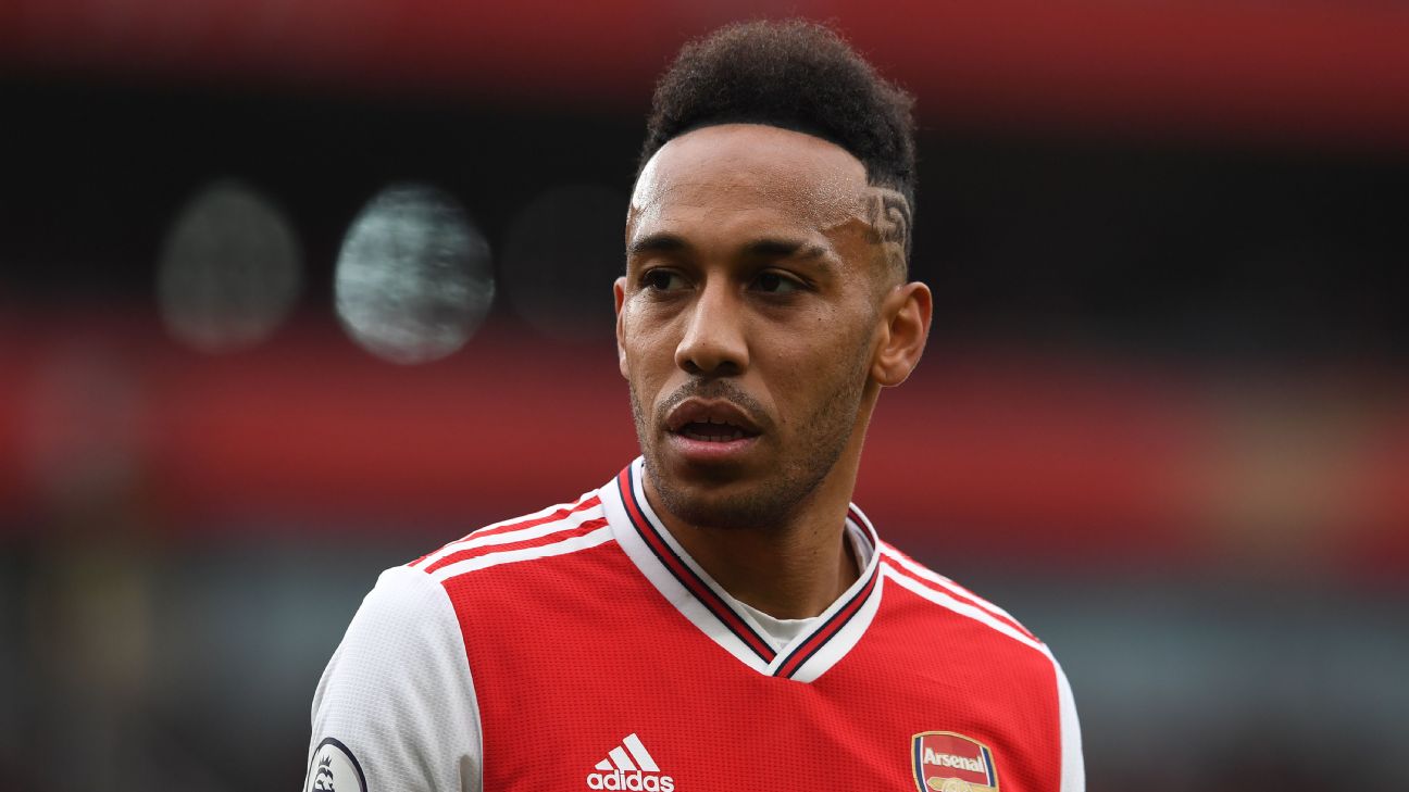 Arsenal yet to offer Aubameyang new deal – sources