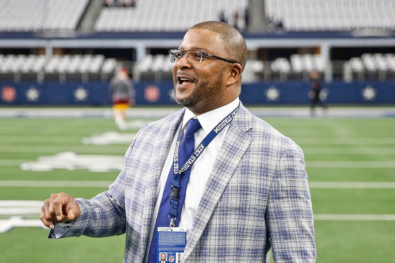 Sources: Cowboys deal keeps VP McClay in fold