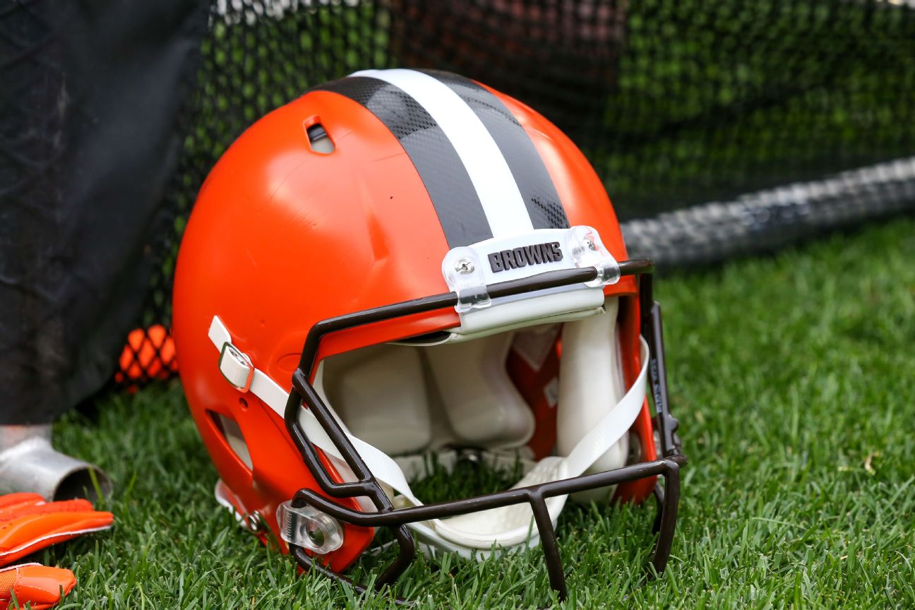 Browns run sprints to end training camp after two skirmishes leave Tyrone  Wheatley Jr. injured