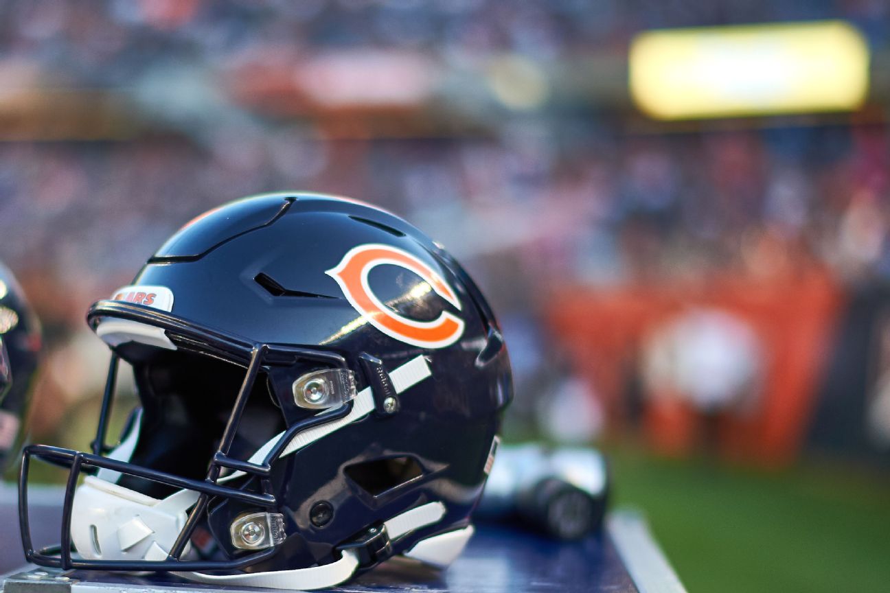 bears helmet 2020