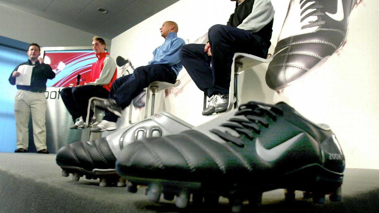 Nike y Adidas se 'comen' el 86% del mercado de botas de fútbol federado