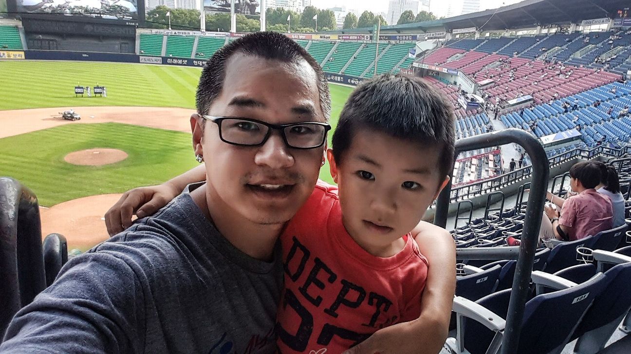 Meet the stay-at-home dad turned international expert on Korean baseball