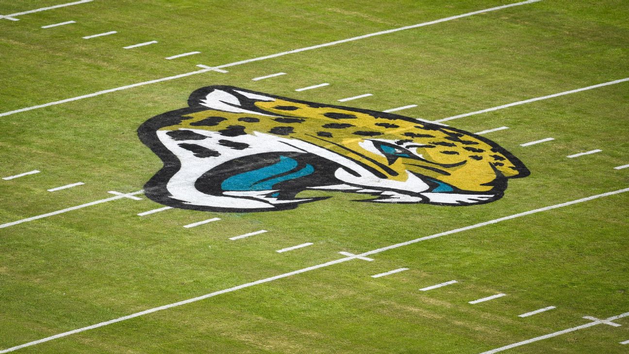 Jacksonville Jaguars Make Teal Jerseys Primary Uniform Option