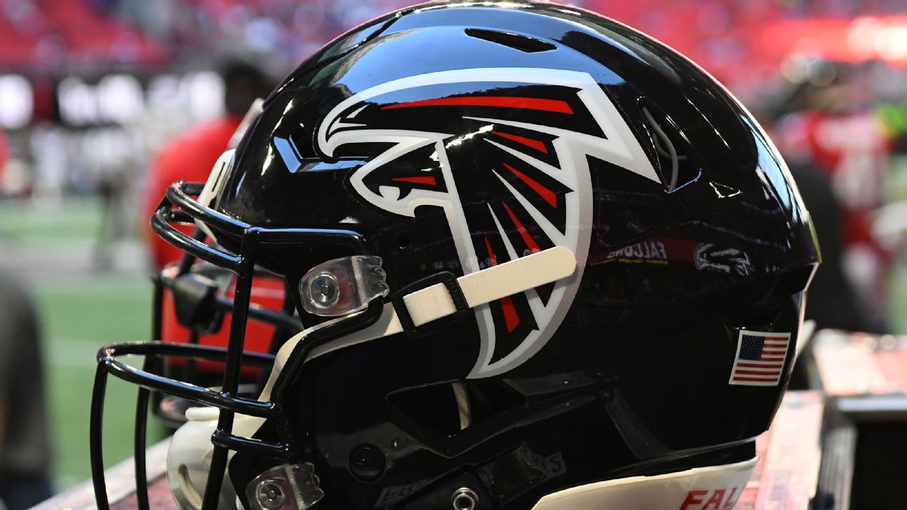 Falcons first NFL team to have 100% of players vaccinated