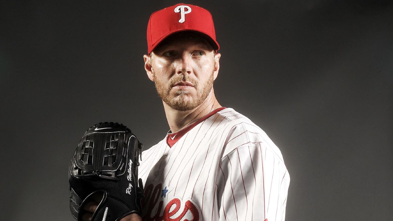 Philadelphia Phillies retire Roy Halladay's No. 34 jersey in tribute to  late ace - ESPN