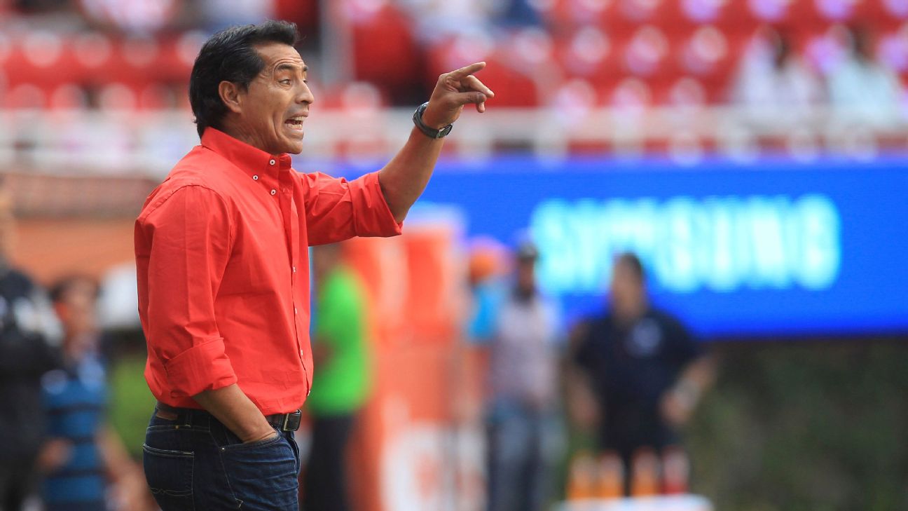 Mexico, Chivas legend Benjamin Galindo hospitalized after stroke ...