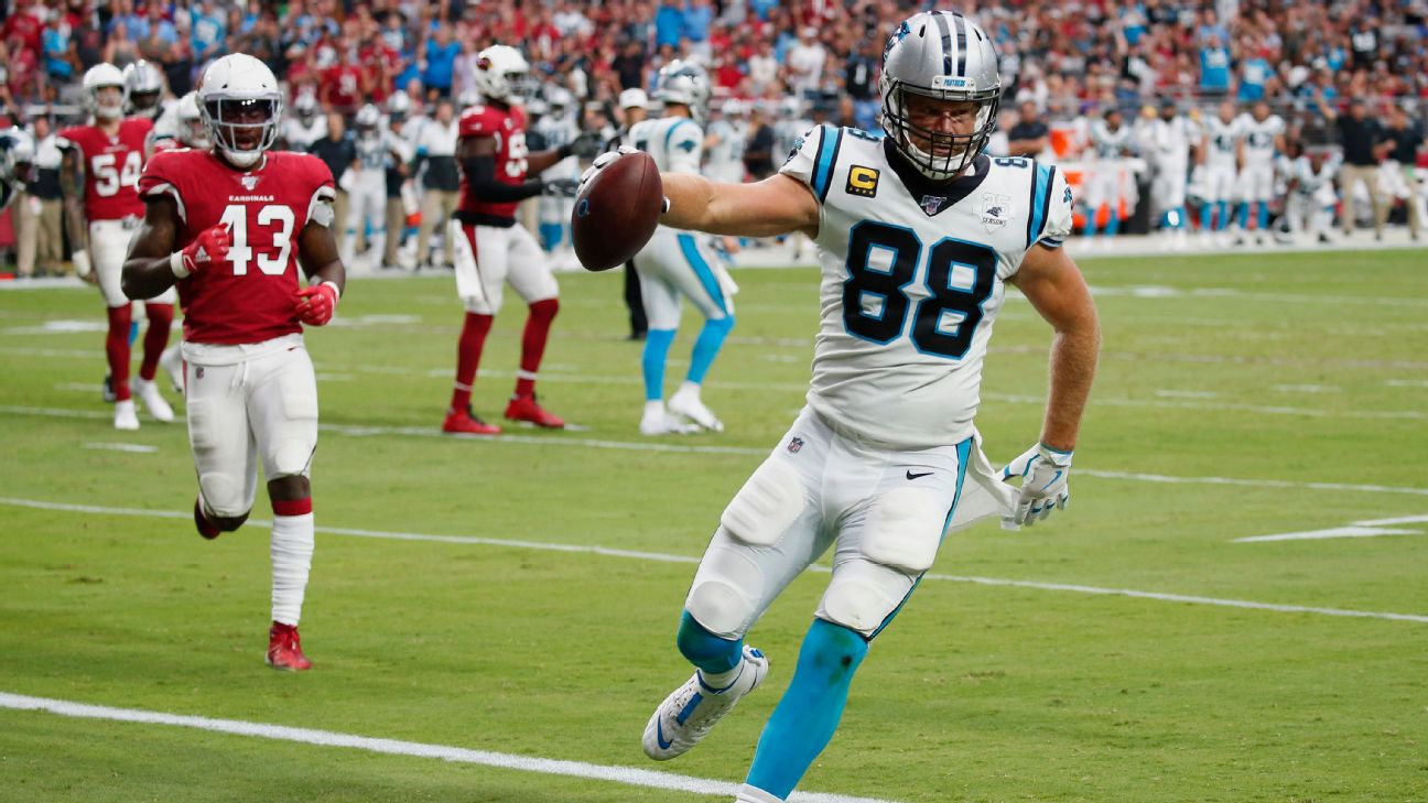 Las Vegas Raiders tight end Jacob Hollister (88) leaves the field