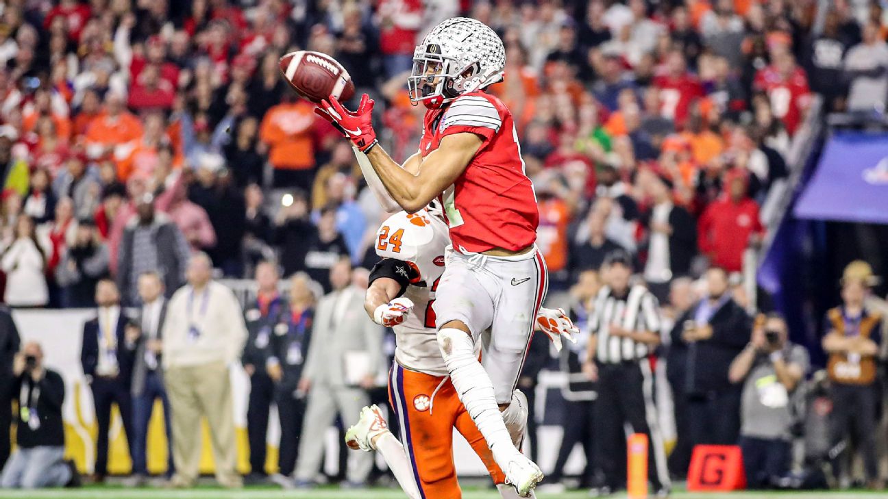 Ohio State wide receiver Chris Olave returning for senior season