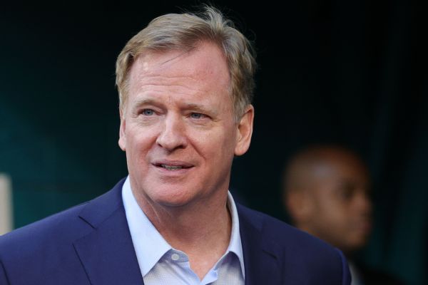 Goodell offers NFL stadiums as vaccination sites