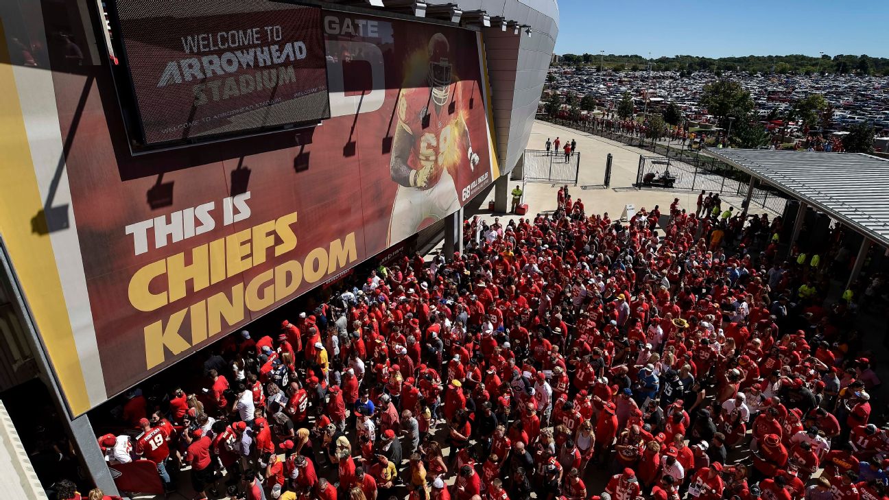 Return to live - Kansas City Chiefs welcome back 16,000 fans to