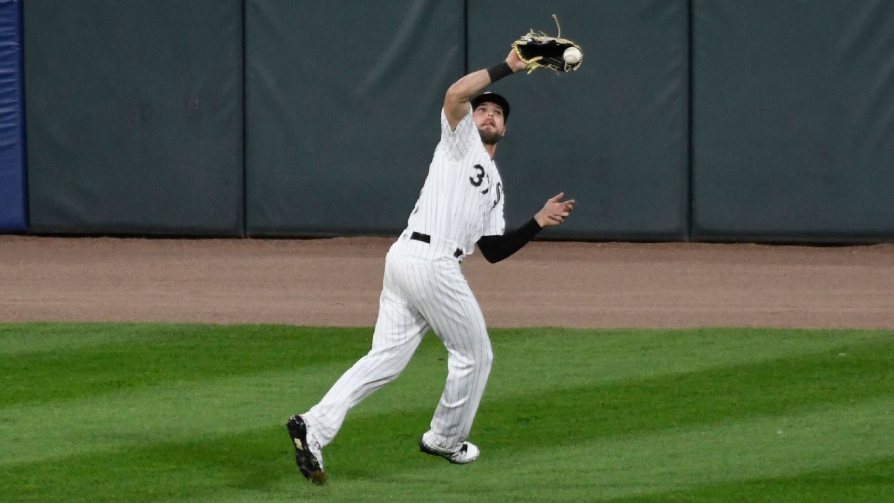 MLB México - ¡Segundo debut mexicano de la noche! Jesús Cruz entra