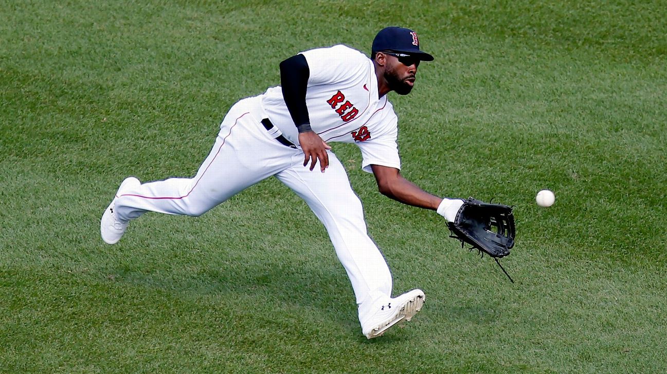 Adding Jackie Bradley Jr. gives Brewers four strong outfielders