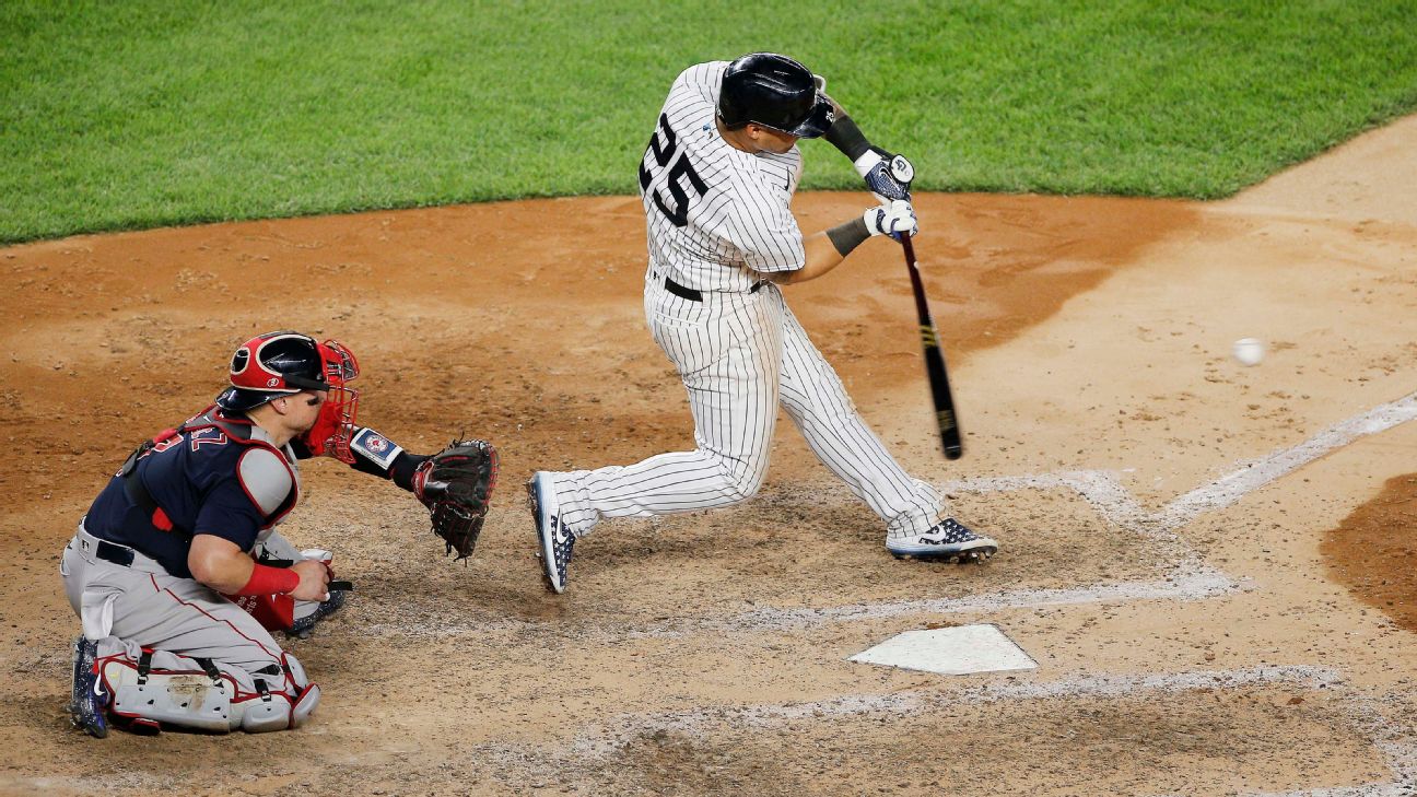 Yankees place Gleyber Torres on injured list with sprained left thumb