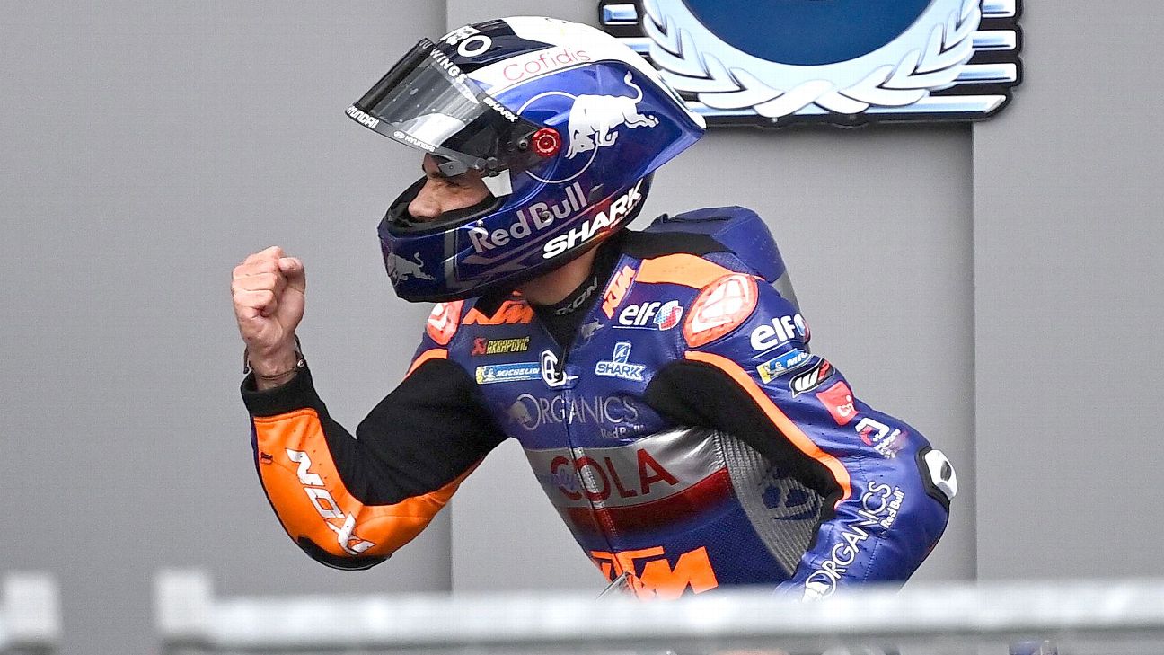 Miguel Oliveira wins home race in Portugal to close MotoGP season