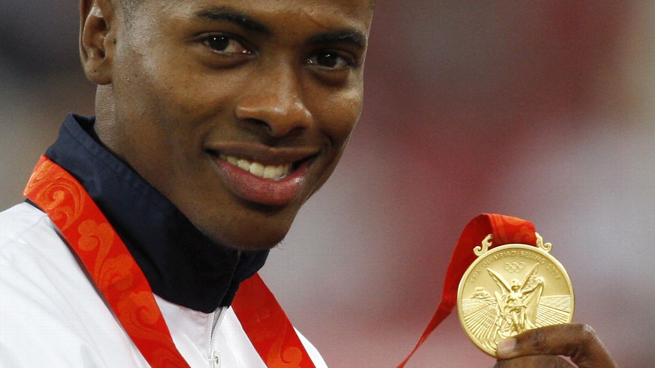 ¿Qué deportista olímpico ganó 8 medallas de oro en 2008