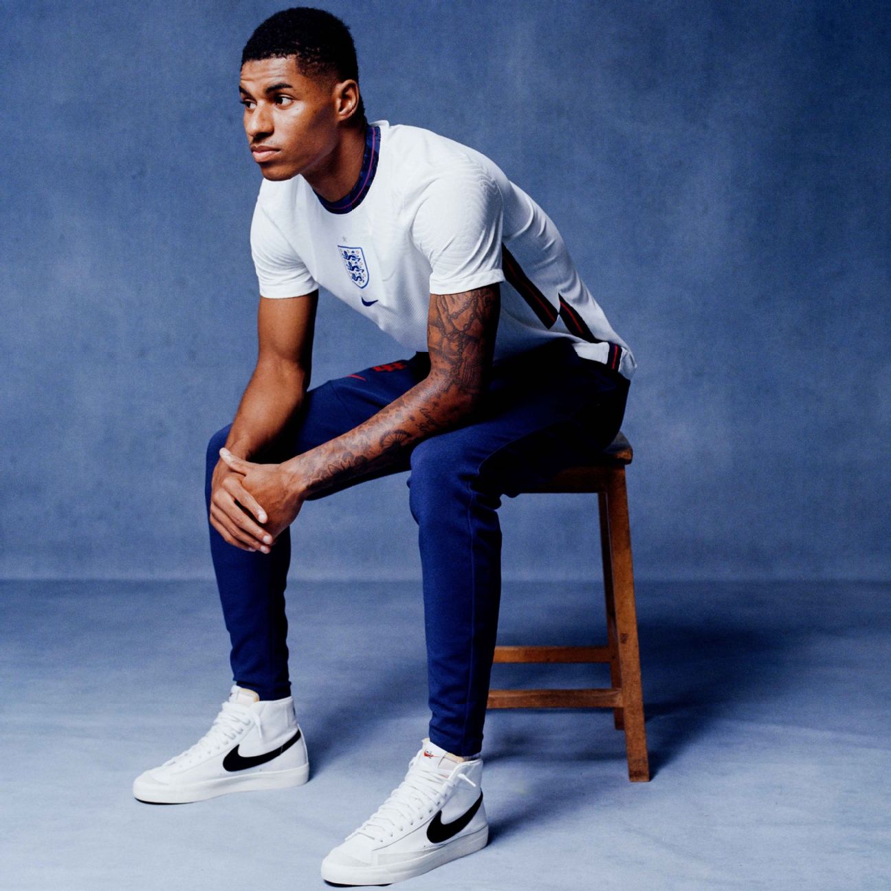 Rashford, Cristiano Ronaldo, Mbappé Dijk modelan las nuevas camisetas Nike de sus selecciones - ESPN