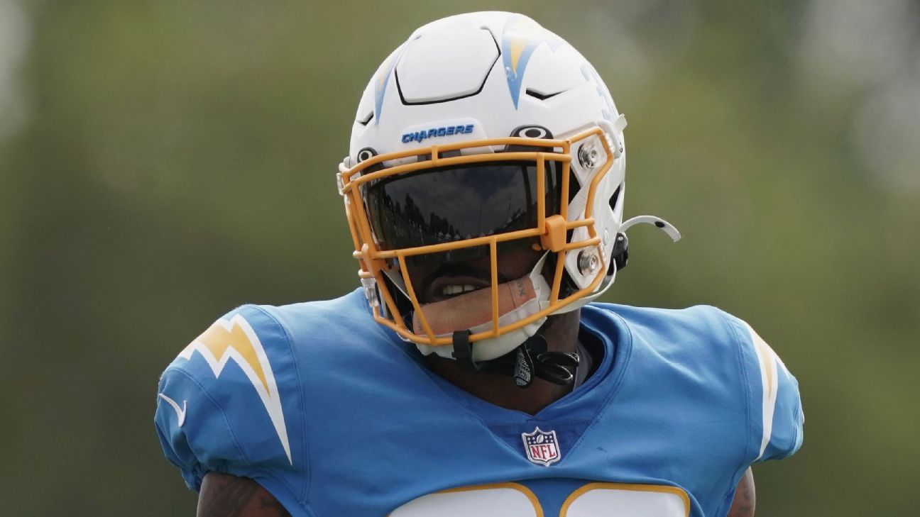 Column: Derwin James' injury blow to Chargers, but not crippling - The San  Diego Union-Tribune