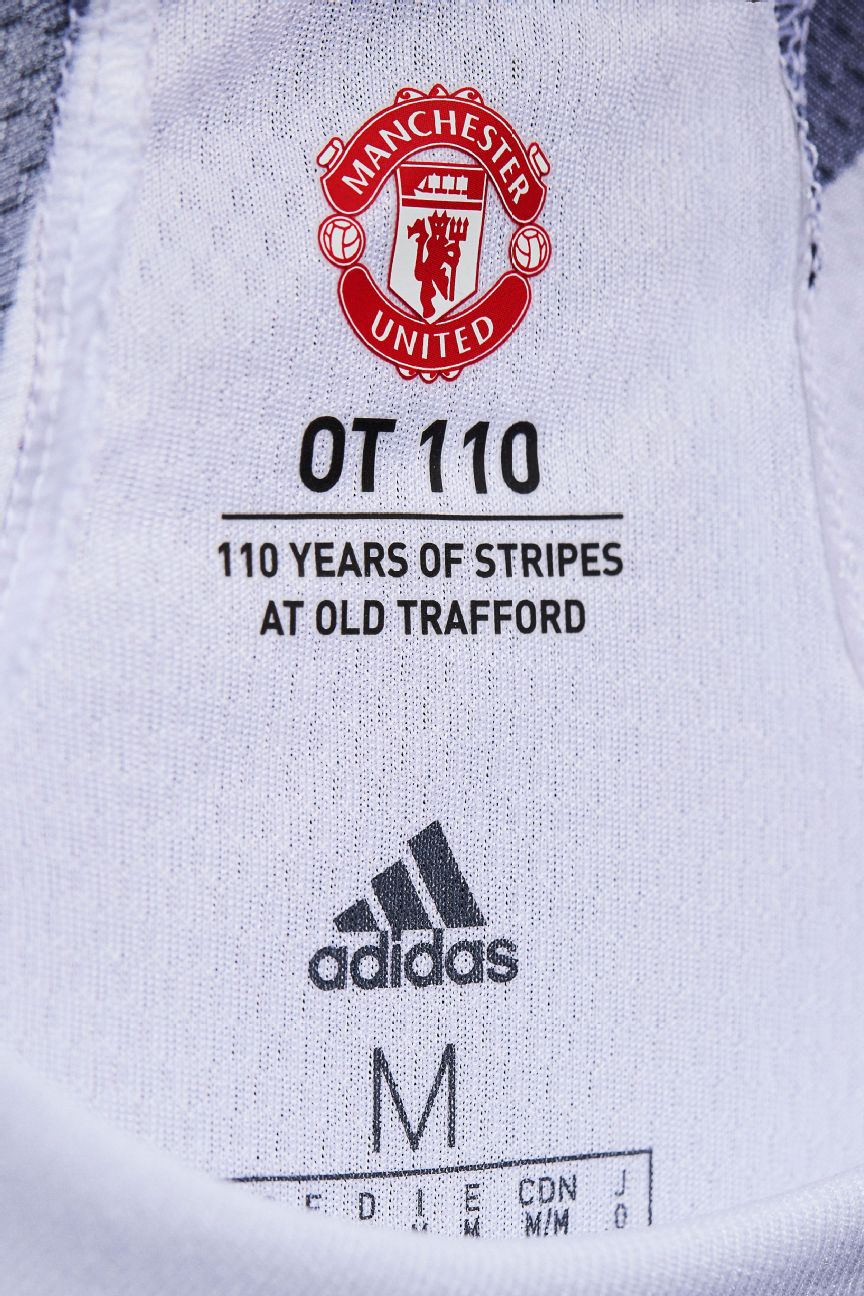 Man United Unveil Zig Zag Third Kit For 2020 21 Season To Mark A Century Of Stripes