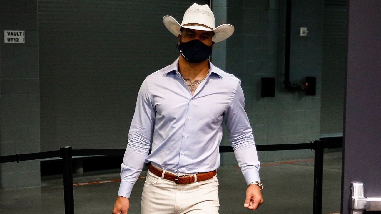 NFL Week 2 arrivals: Best entrances, outfits, cleats and more