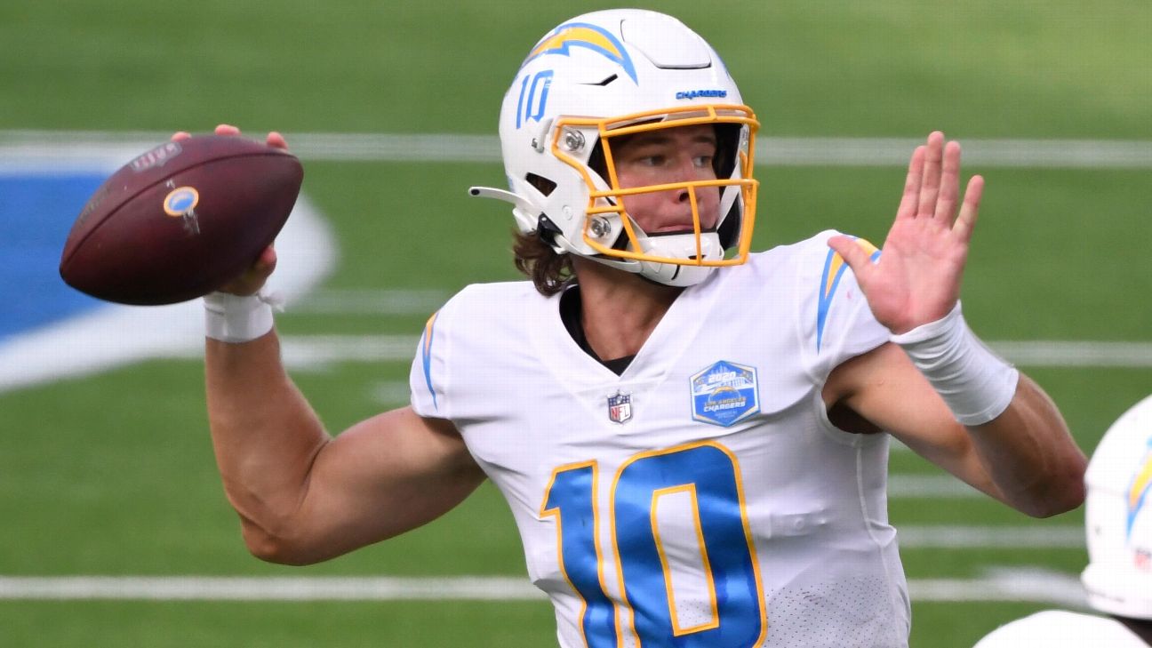 Justin Herbert impresses in NFL debut, but Tyrod Taylor still Chargers'  starter if healthy - ESPN