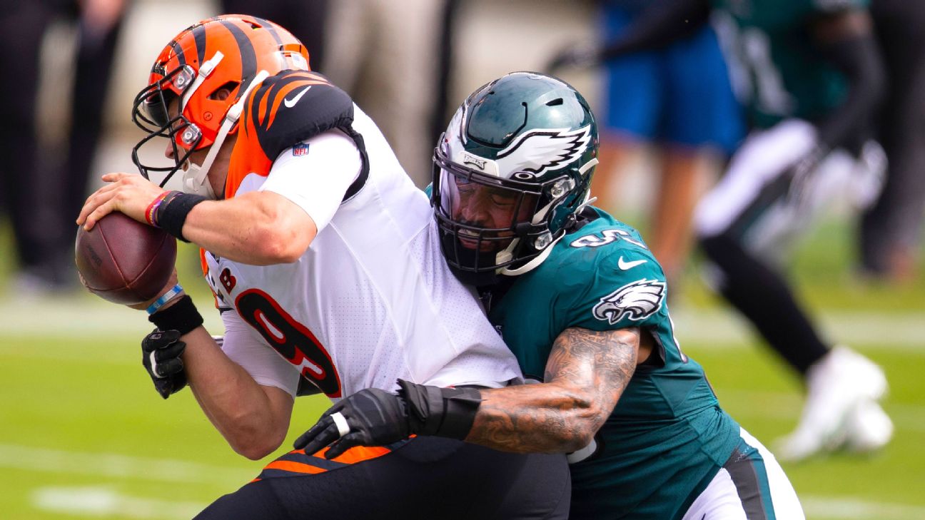 Derek Barnett leaves game vs. Dolphins with injury