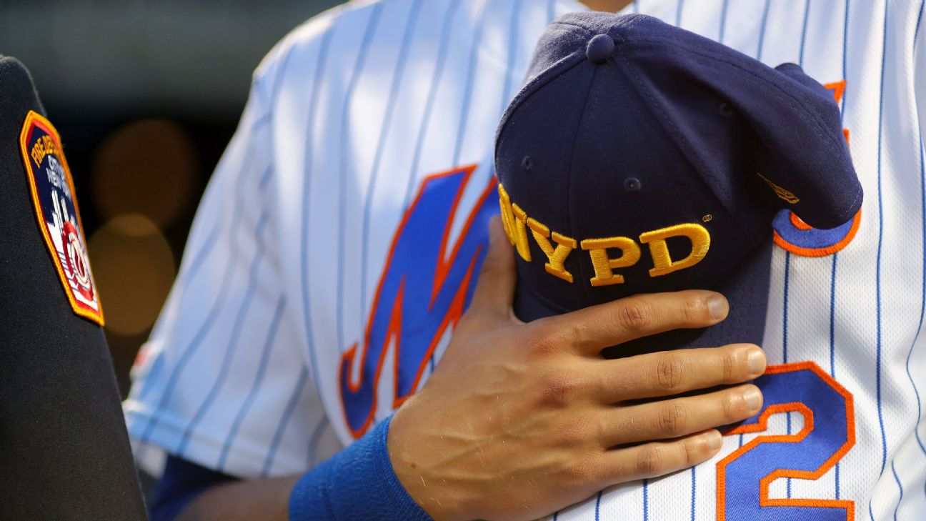 Yankees, Mets get green light from MLB to wear first-responder caps on 9/11  anniversary 