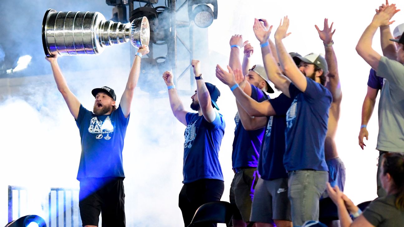 Lightning to celebrate Stanley Cup win with boat parade on Wednesday