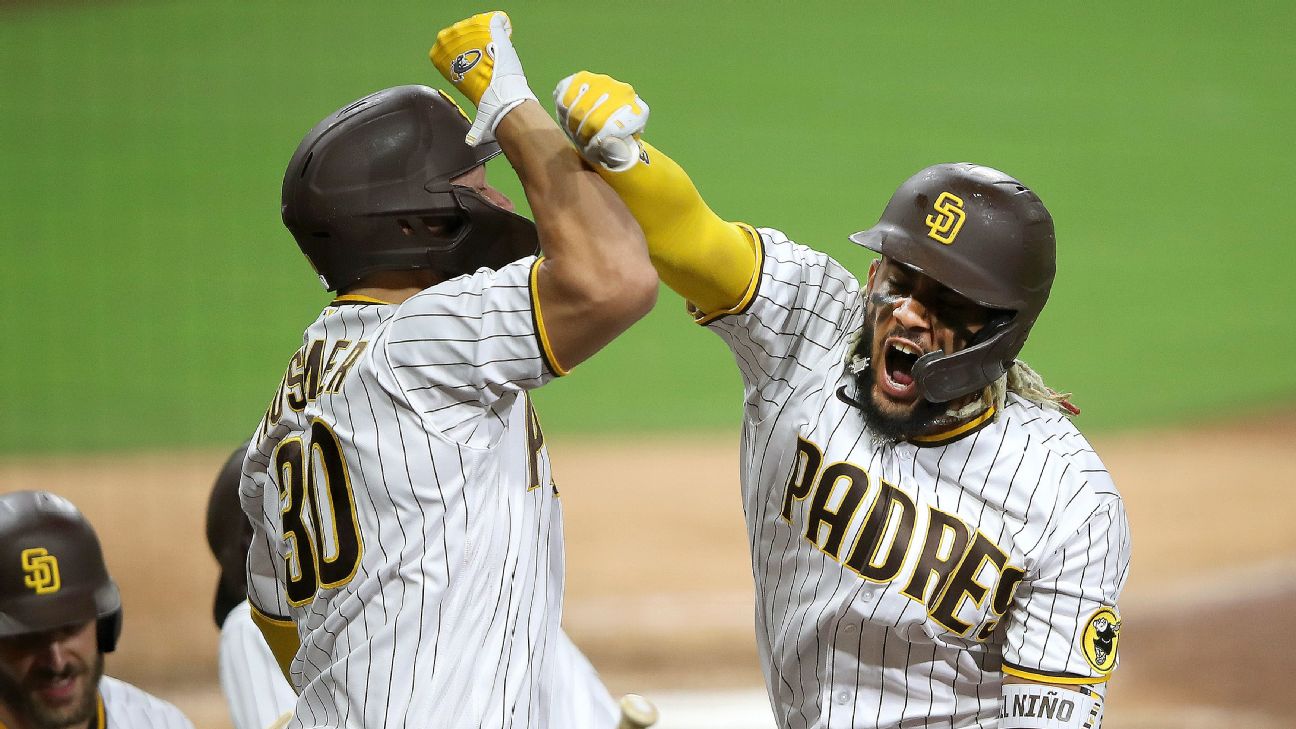 San Diego Padres celebrate after eliminating the New York Mets in Wild Card  round of MLB playoffs