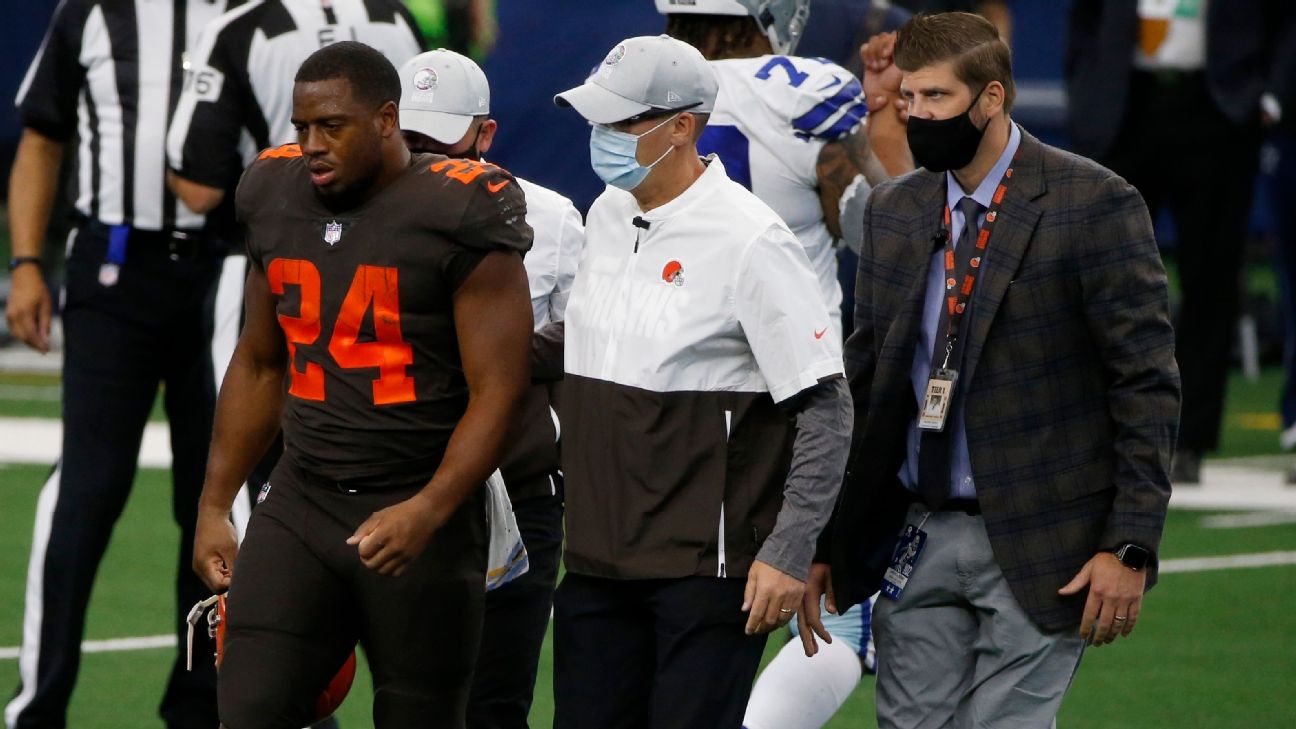 Cleveland Browns running back Nick Chubb out for season after knee
