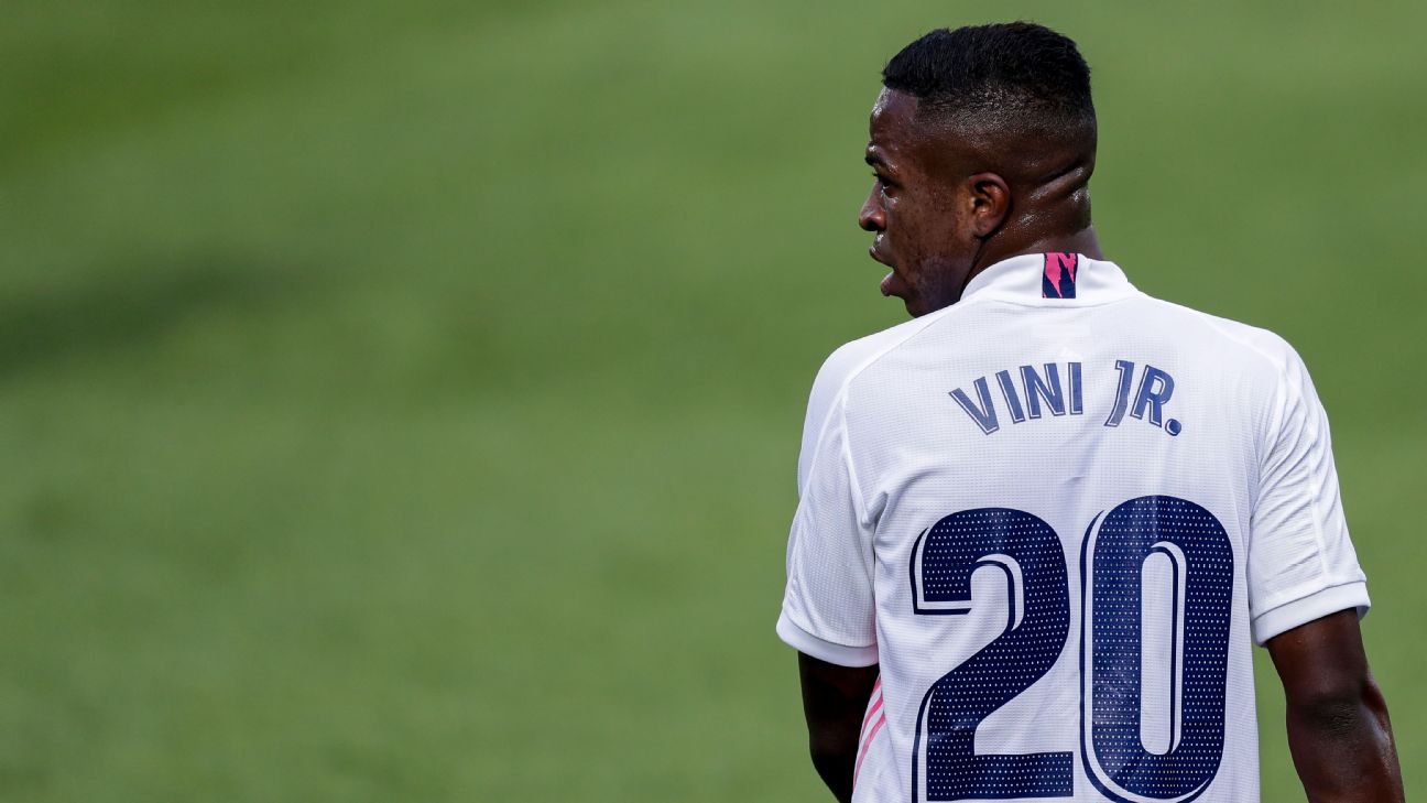 Vinicius Júnior assume camisa histórica do Real Madrid