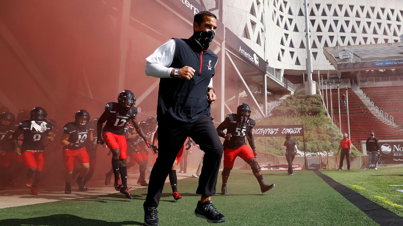 No. 21 Cincinnati to face SMU near the Bearcats' CFP site