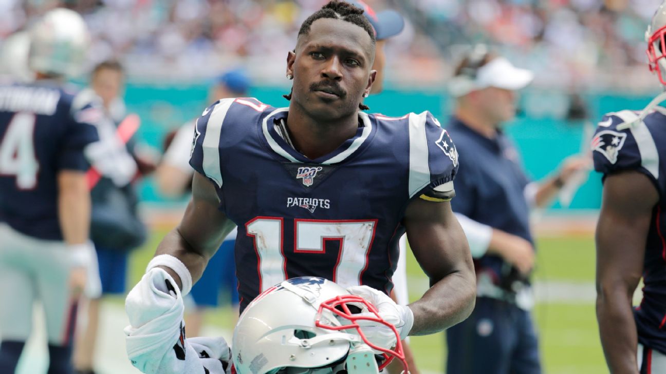 Antonio Brown walks away from Buccaneers; Tom Brady rallies team