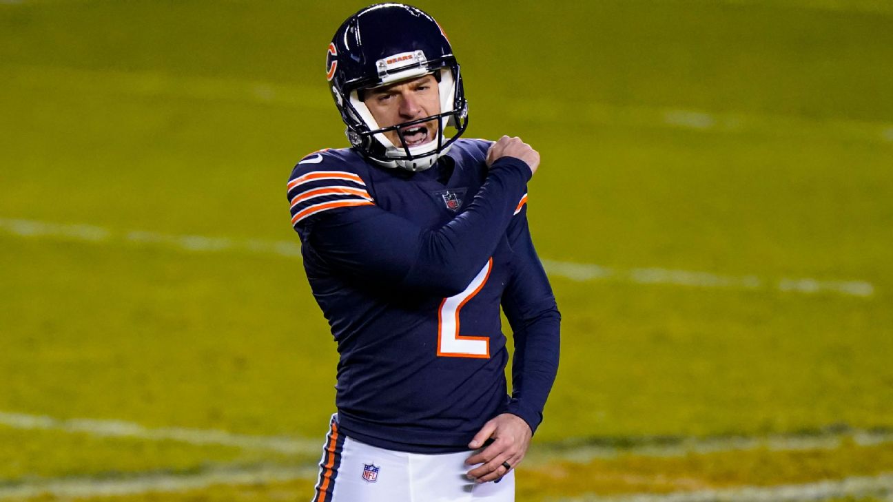 Chicago Bears sign kicker Michael Badgley with Cairo Santos