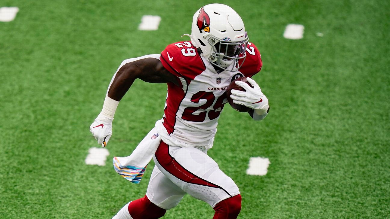 Cardinals' Chase Edmonds leaves game vs. Saints with hamstring injury