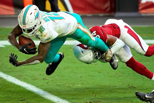 Flores says Dolphins WR Williams headed to IR
