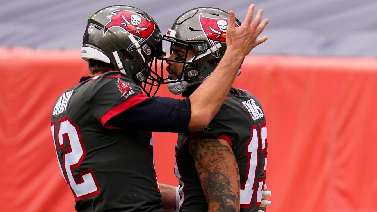 Bucs' Mike Evans, Ronald Jones miss practice Monday