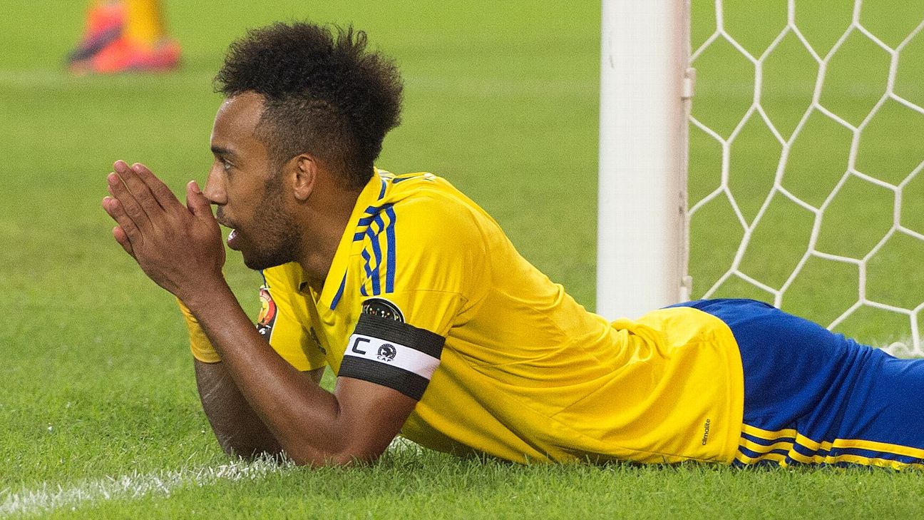 Africa Cup Of Nations: Aubameyang and his Gabon teammates spend entire night  stuck at Gambian airport