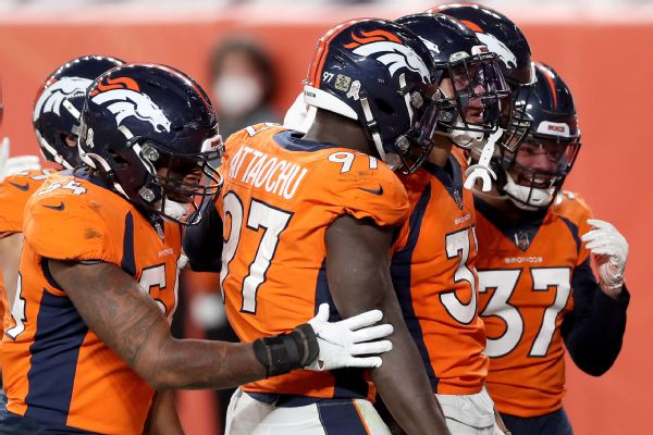 Broncos to send game ball to Hall of Famer Little