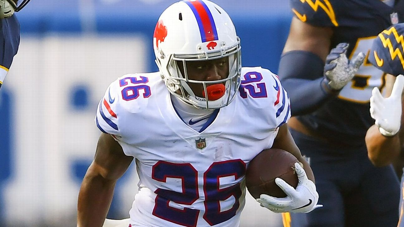 Buffalo Bills hold on for 27-17 win over Green Bay Packers