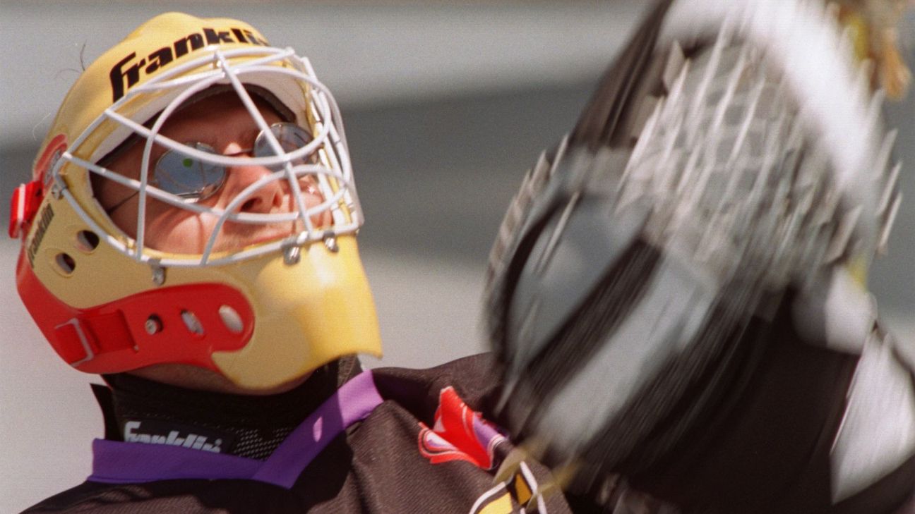 The NHL's five most memorable gimmicks from the 1990s - The Hockey News