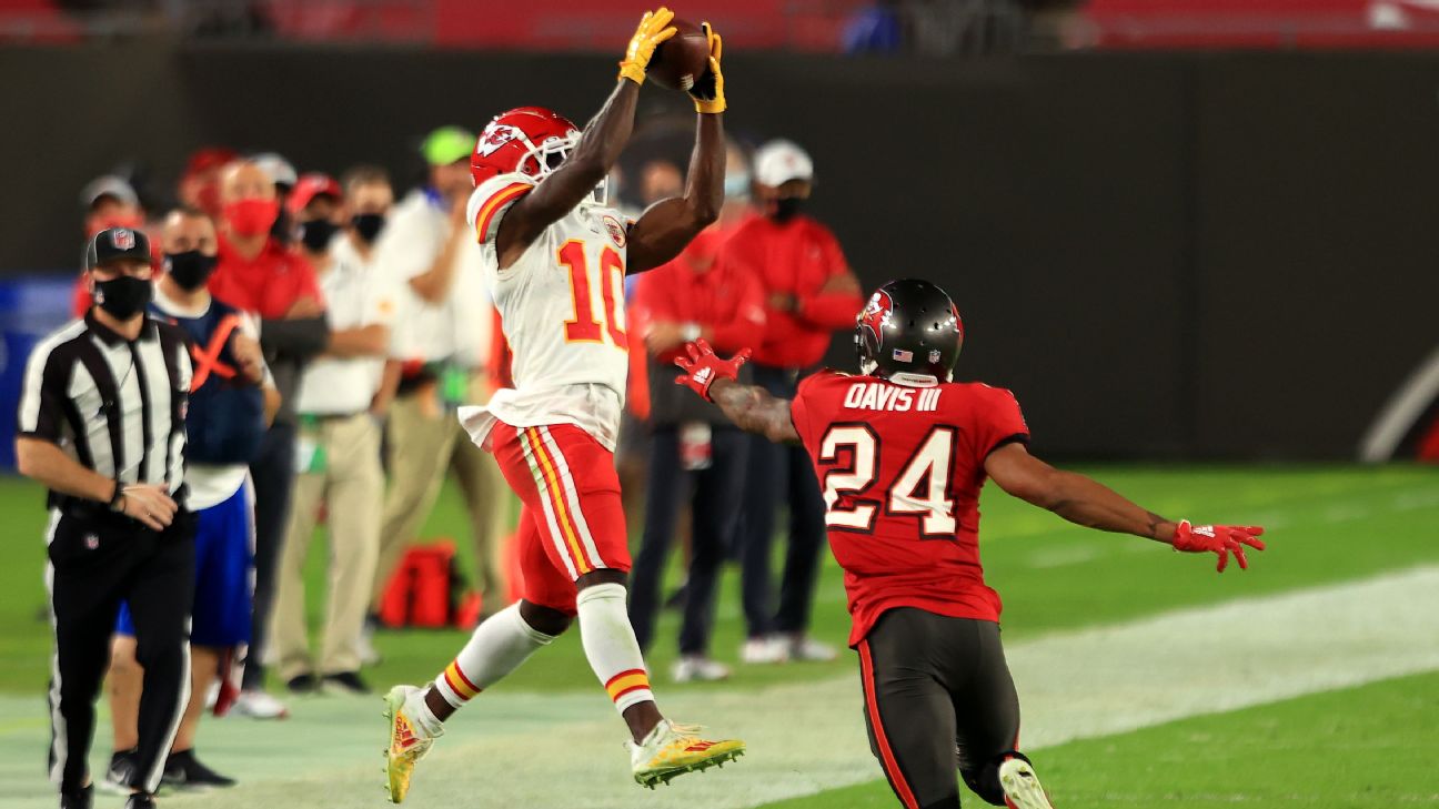 Notebook: Tyreek Hill Explodes for 269 Yards, Three Scores in Chiefs 27-24  Win Over Bucs - Chiefs Digest