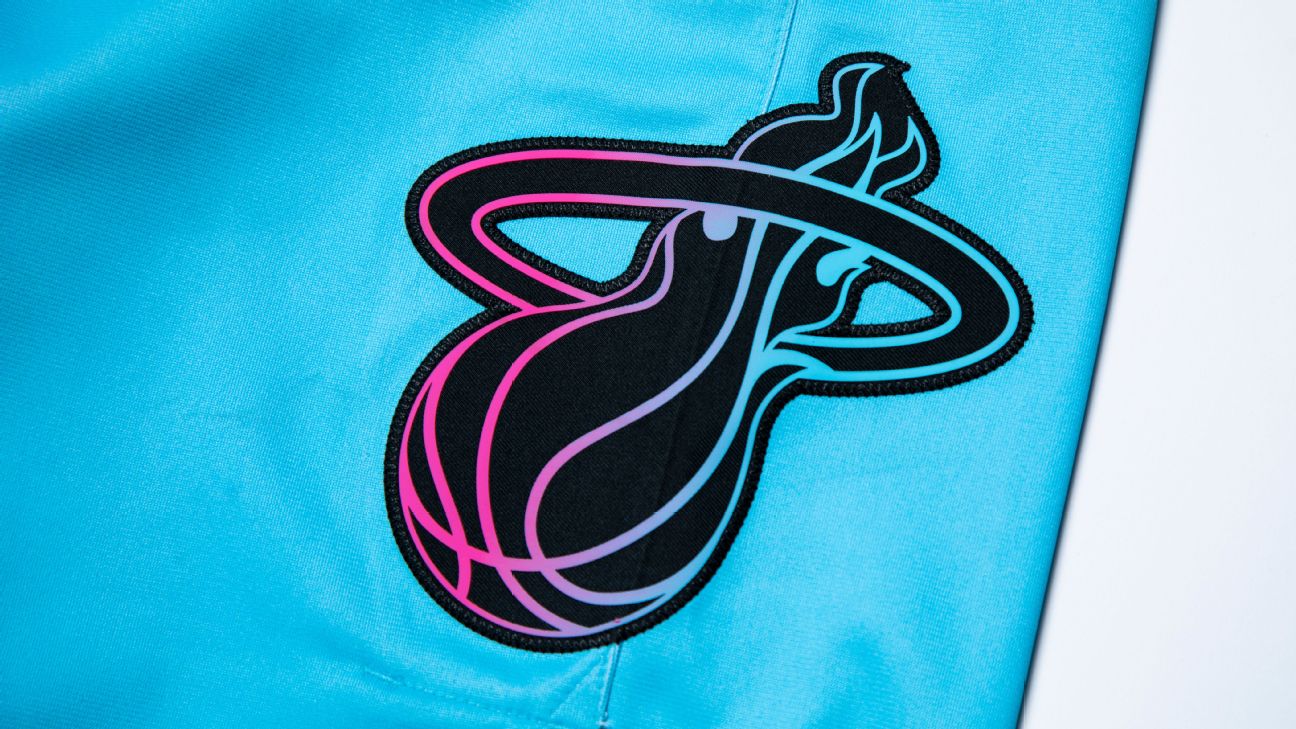 <a href="https://www.espn.com/nba/story/_/id/45910188/ex-heat-security-officer-charged-2m-stolen-jersey-heist" target="_blank">Former Heat security guard charged in $2M heist</a>