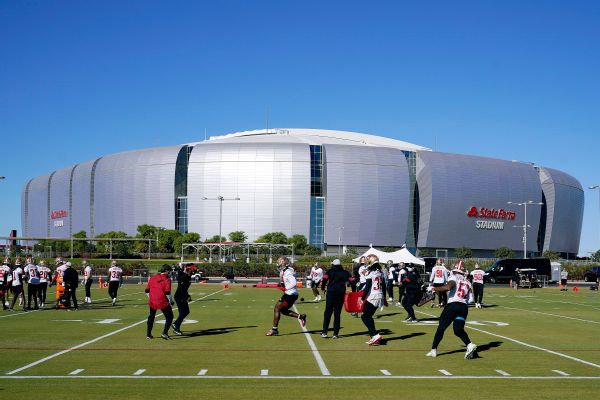 Niners to call Arizona home for rest of season