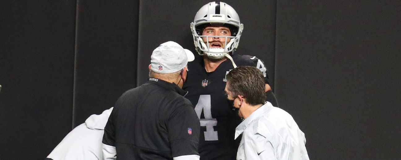 Raiders QB Carr leaves game with groin injury
