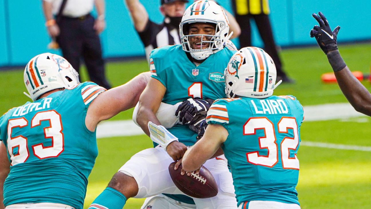 Dolphins eliminate Patriots from playoff race with 22-12 win