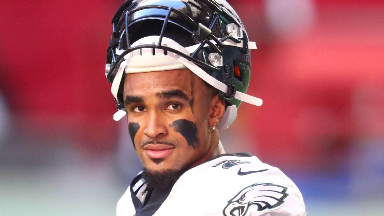 Philadelphia Eagles trade Carson Wentz, keep Jalen Hurts 